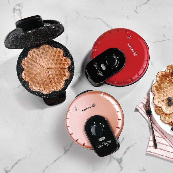 KORKMAZ A319-05 MIA SİYAH WAFFLE MAKİNASI